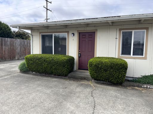 Cat-friendly Myrtletown Ground Floor Apartment With Laundry Hook Ups & Private Patio! – photo 1
