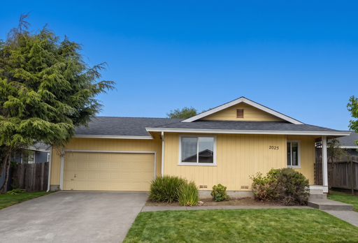 Spacious Pet-friendly McKinleyville Home With Garage & Fenced Yard – photo 1