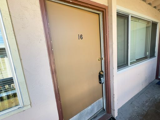 2 Bed 1 Bath Apartment located in Arcata – photo 1