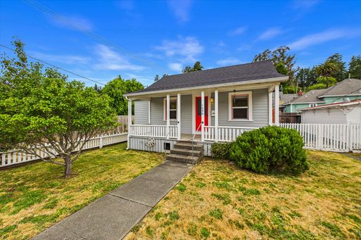Pet-Friendly 2/2 Fortuna Home Just Blocks Off Main Street! – photo 1