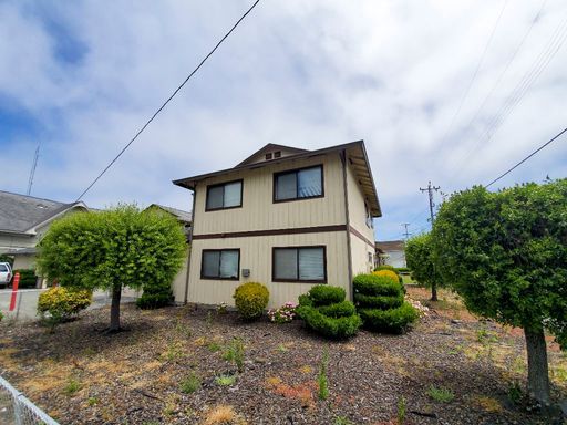 Updated 2BD/1BA Eureka apartment!