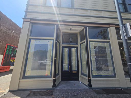 Premier commercial location located in the vibrant, high-traffic heart of Old Town Eureka – photo 1
