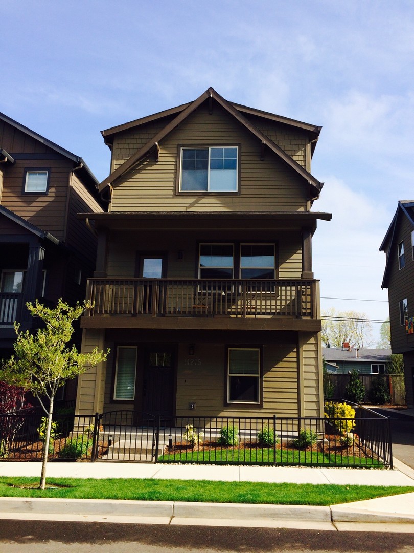 Beaverton House: 14275 SW Compass Drive