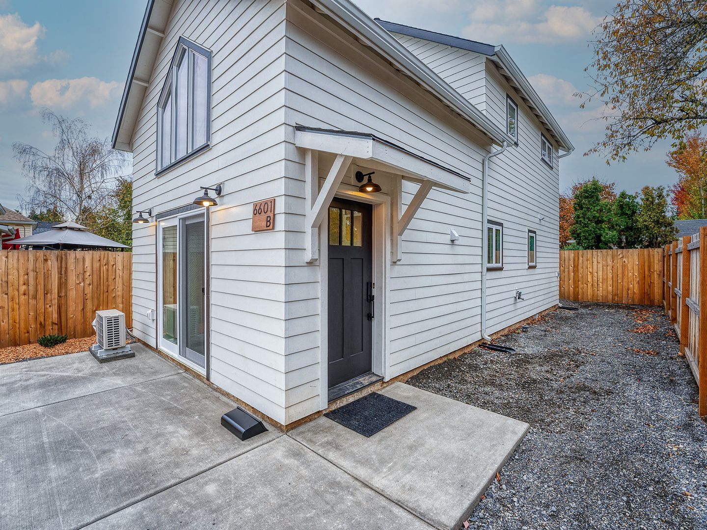 Portland House: 6601 SE 94th Ave #B