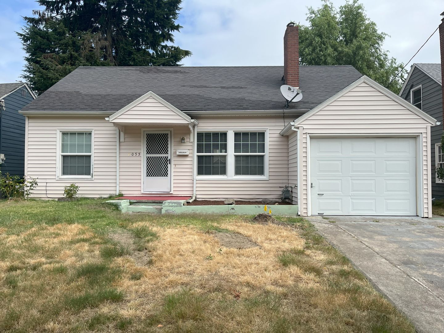 Portland House: 2055 N Blandena St