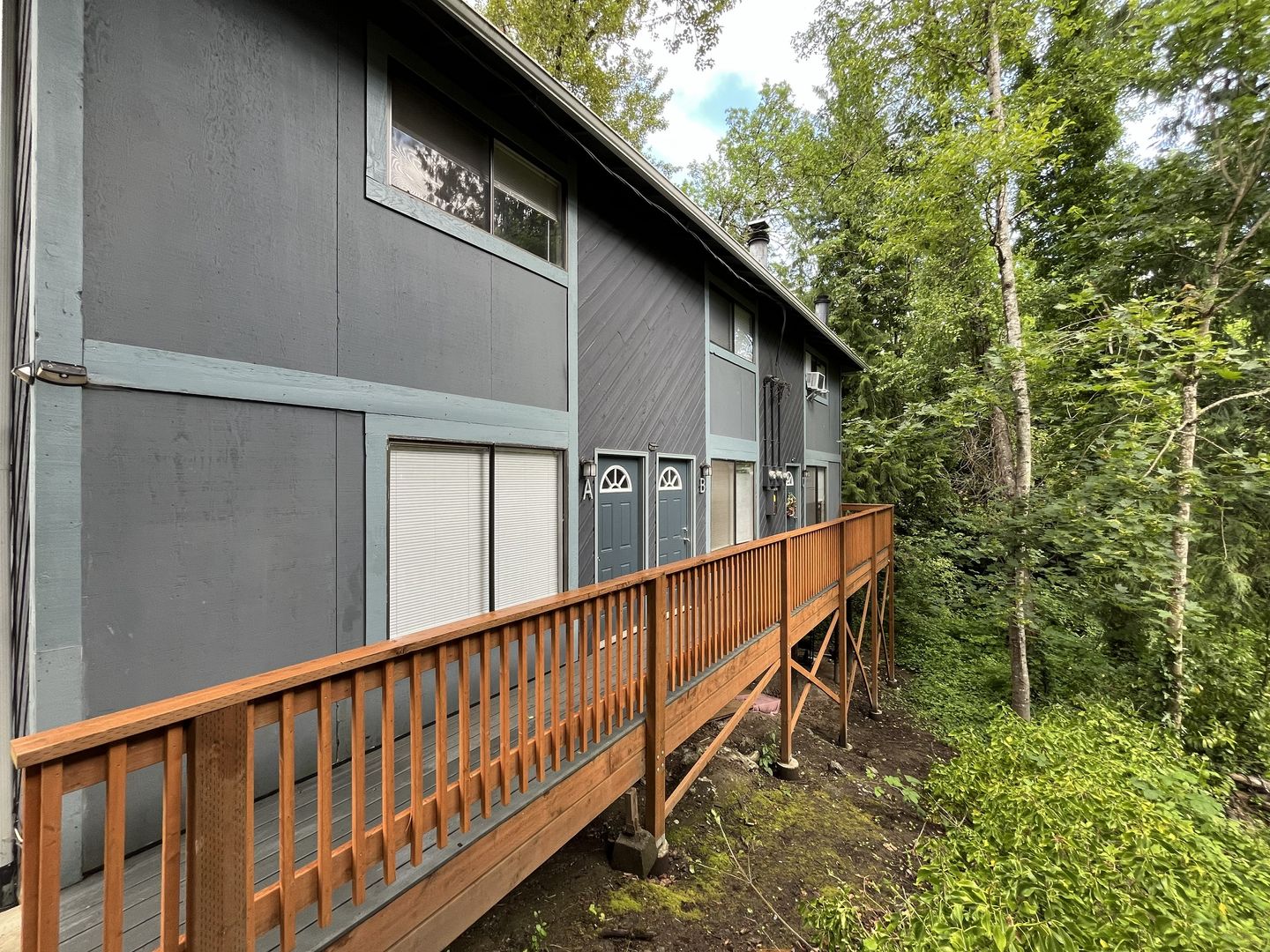 Portland Apartment: 4911 SW Beaverton Hillsdale Hwy - #A