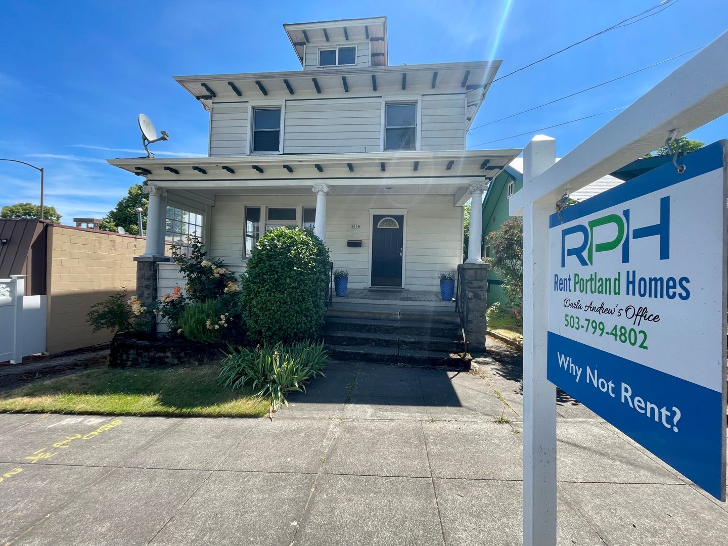 Portland House: 3018 SE 7th Ave