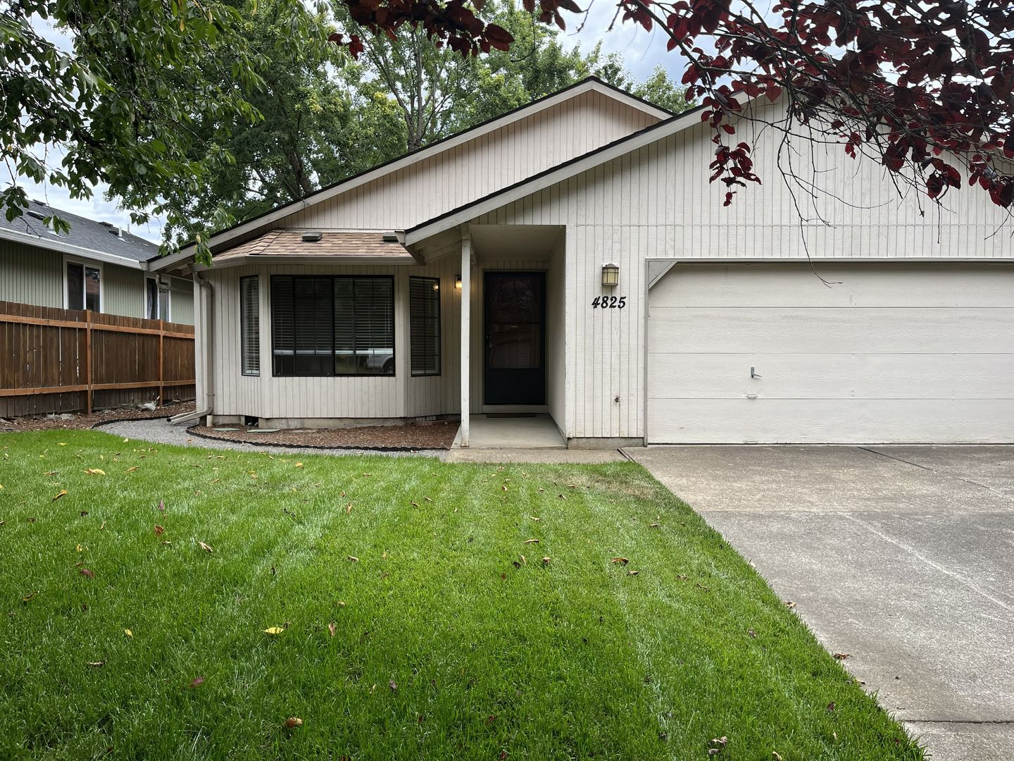 Portland House: 4825 SW Marigold St