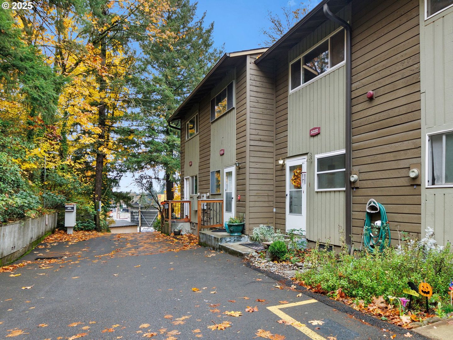 Portland House: 5222 SW 42nd Ave