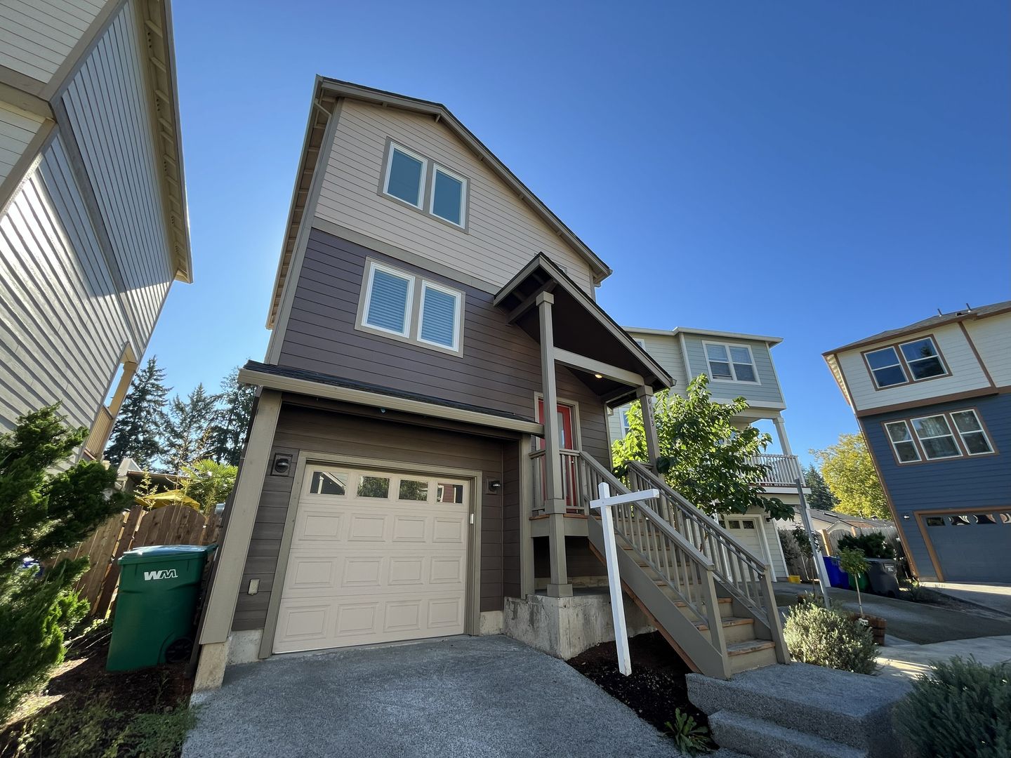 Portland House: 6443 SE 134th Avenue