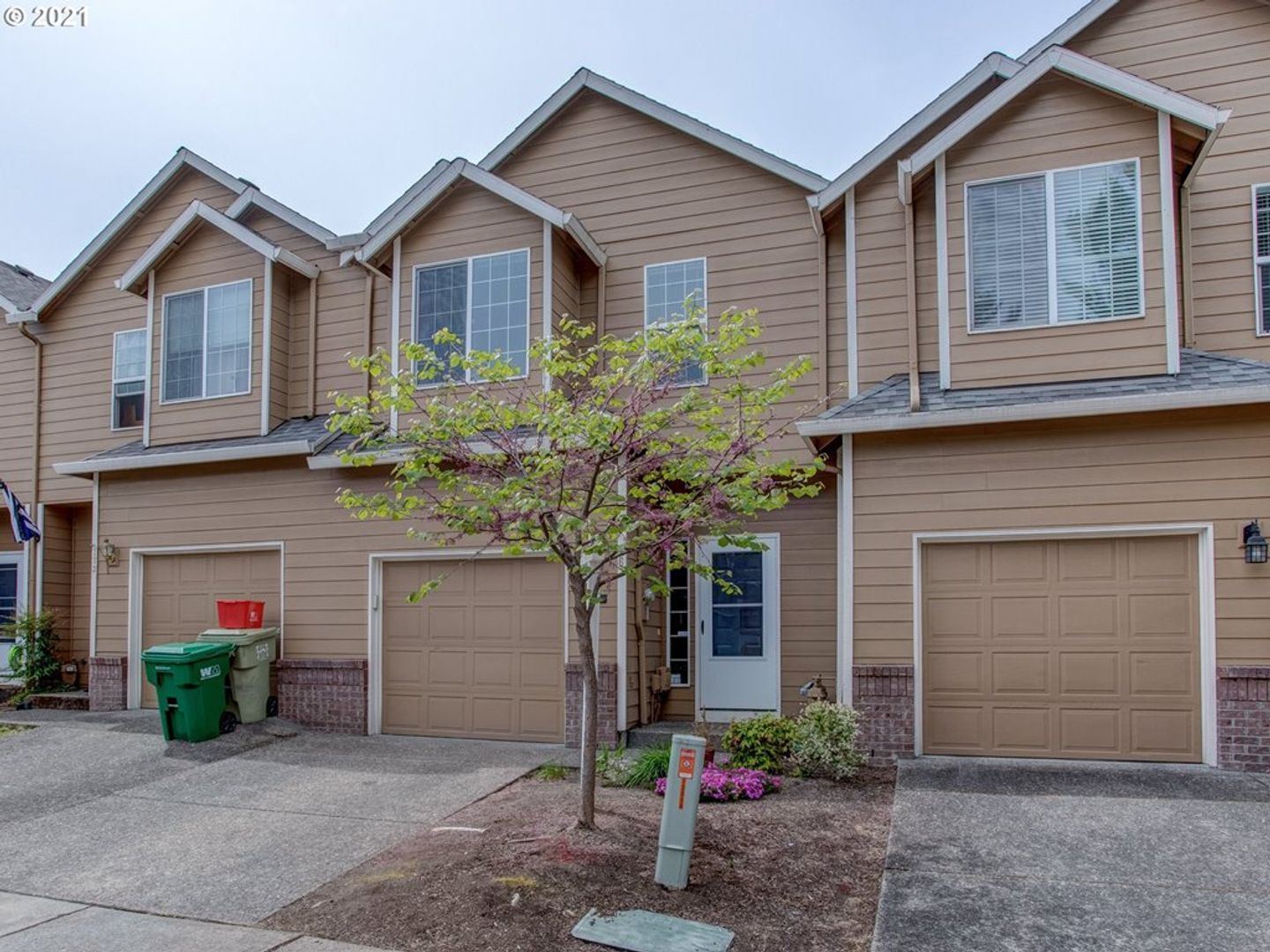Beaverton House: 767 SW 198th Pl