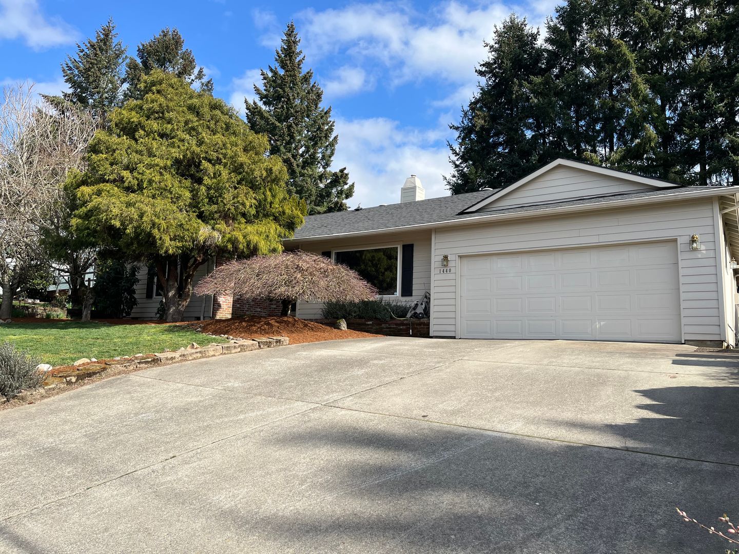 Portland House: 1440 NW Saltzman Rd