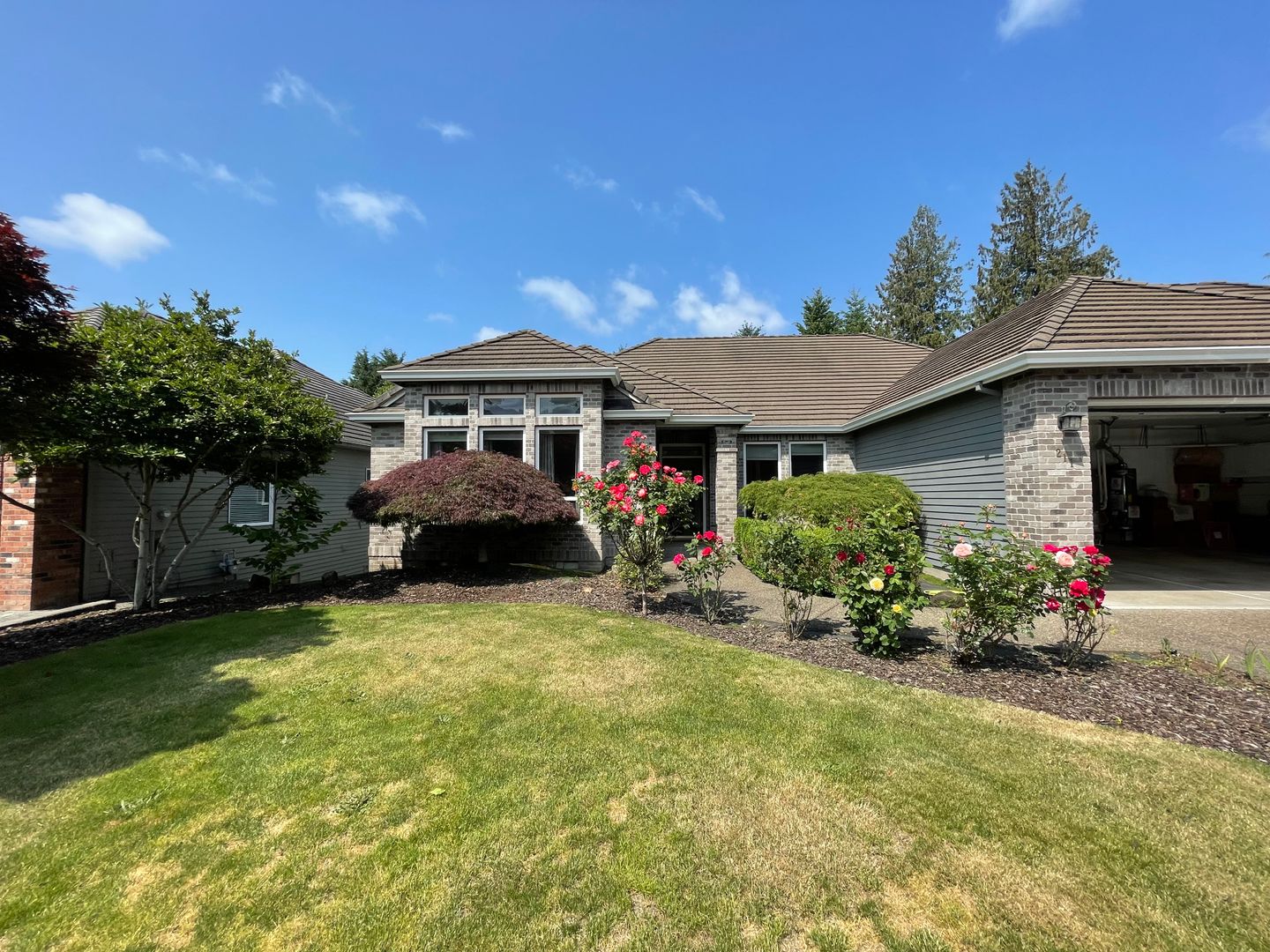 Portland House: 211 NW 110th Ave