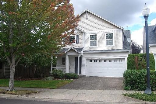 Spacious 3 Bedroom Home with Granite Kitchen, Fireplace & Attached Garage – photo 1