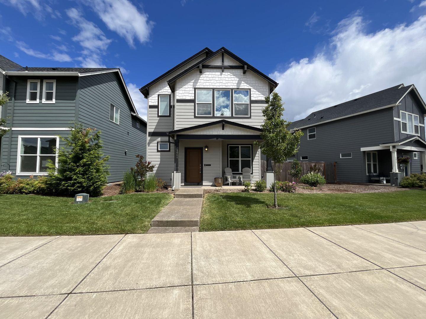 Cornelius House: 1066 S 29th Blvd