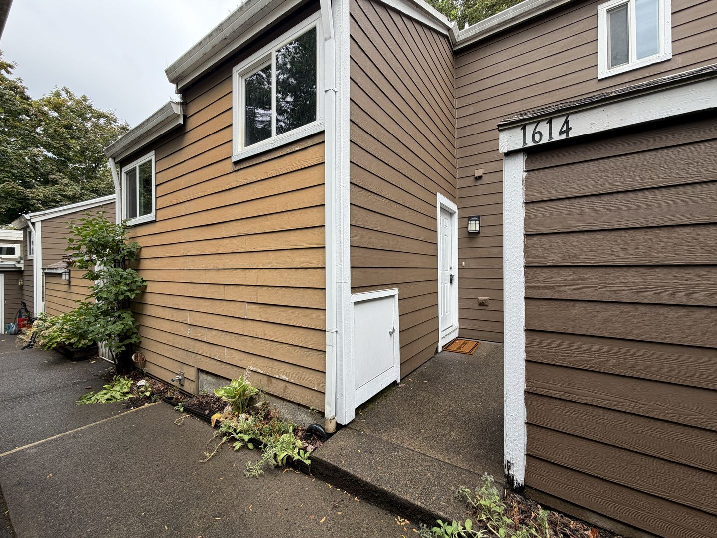 West Linn House: 1614 Village Park Place