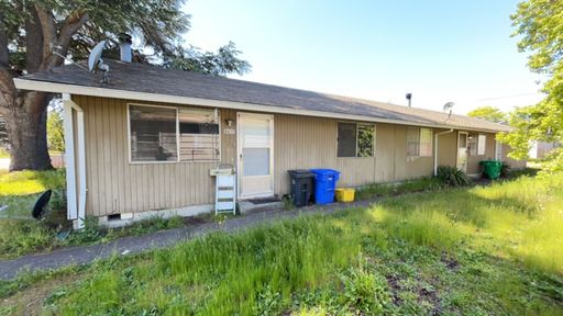 Great 2 Bedroom 1 Bath, 1 Car Garage w/Laundry Hookups, Mt. Scott Area – photo 1
