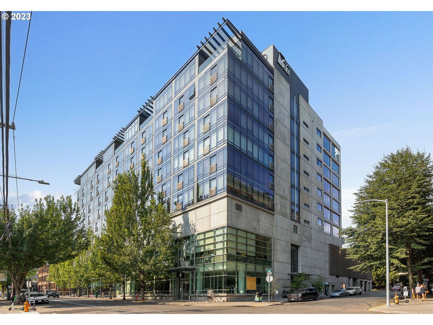 Portland House: 1410 NW Kearney St #612