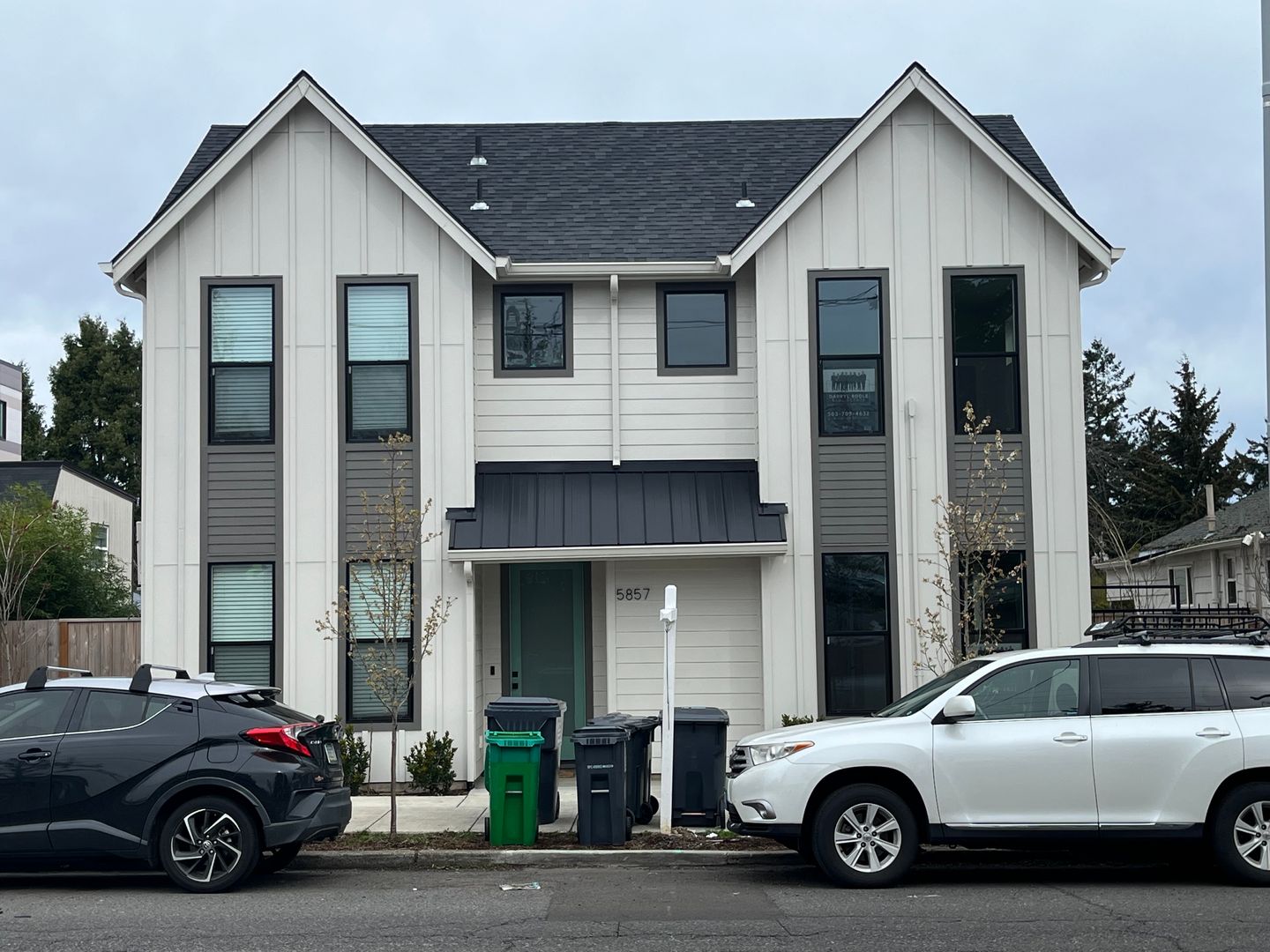 Portland Condo: 5877 NE Prescott St.