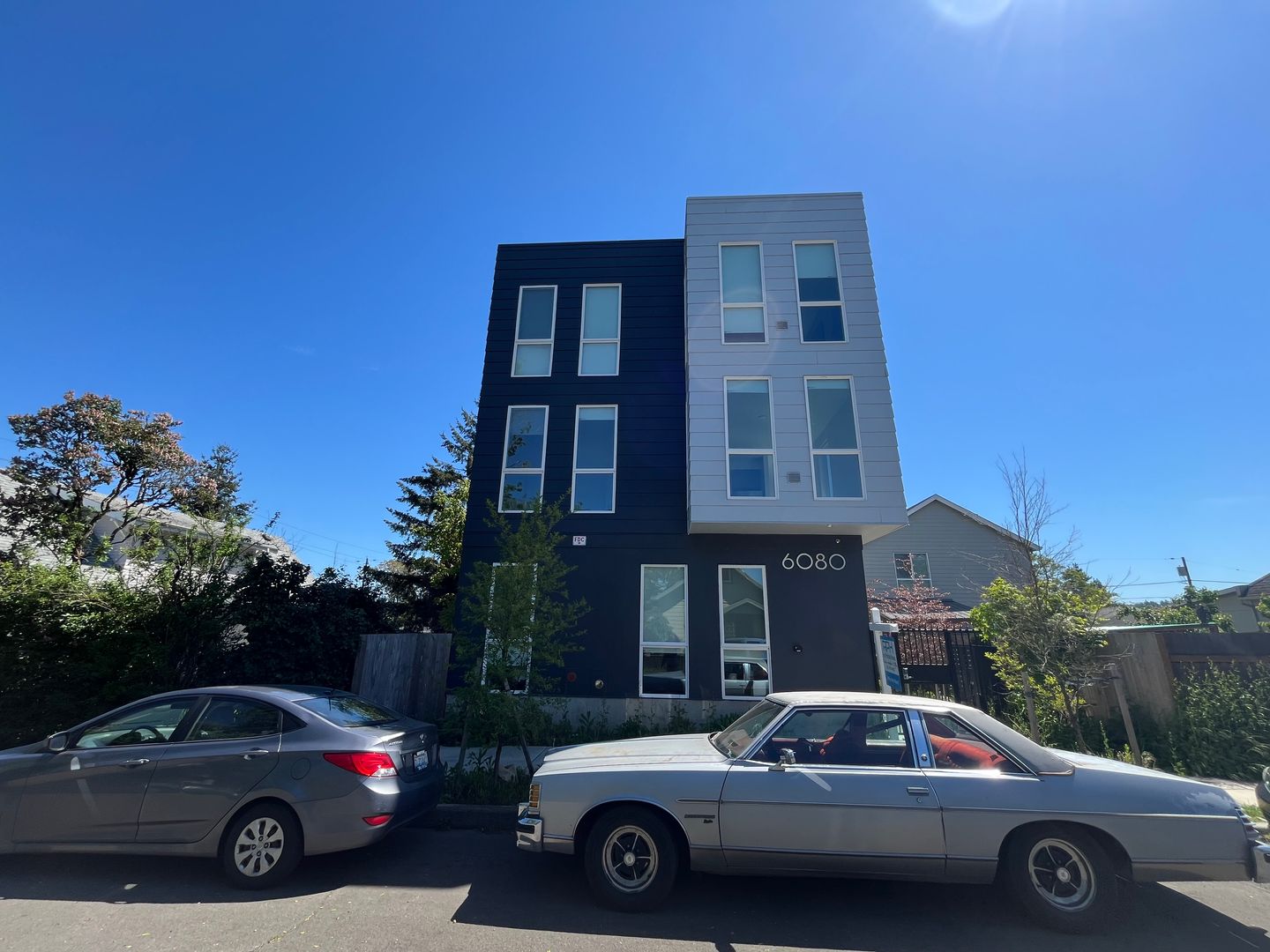 Portland Apartment: 6080 SE 84th Ave  - 202A