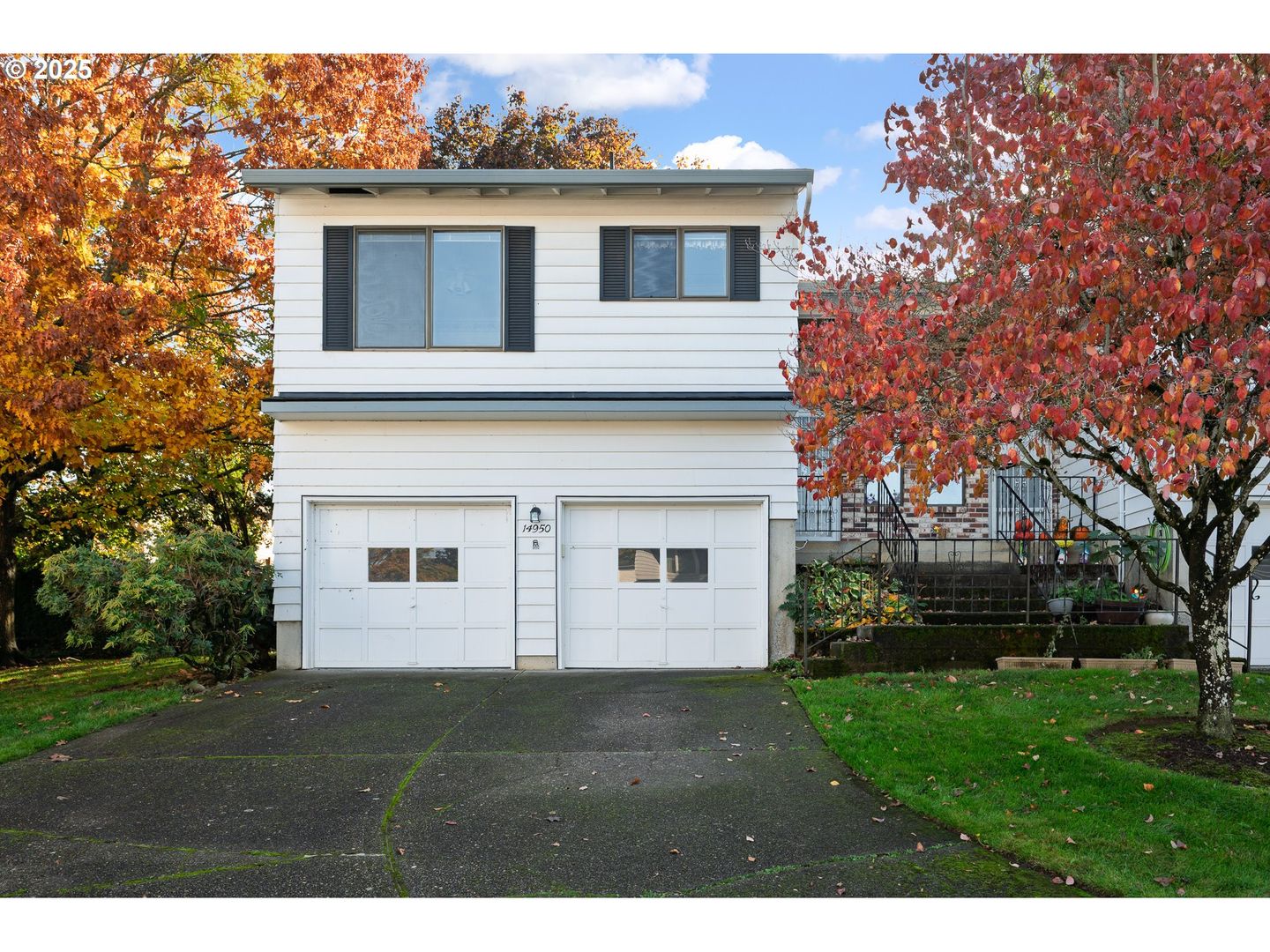 Portland House: 14950 NE Rose Pkwy