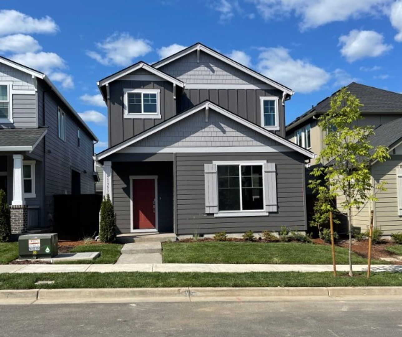 North Plains House: 31351 NW Brooking Street