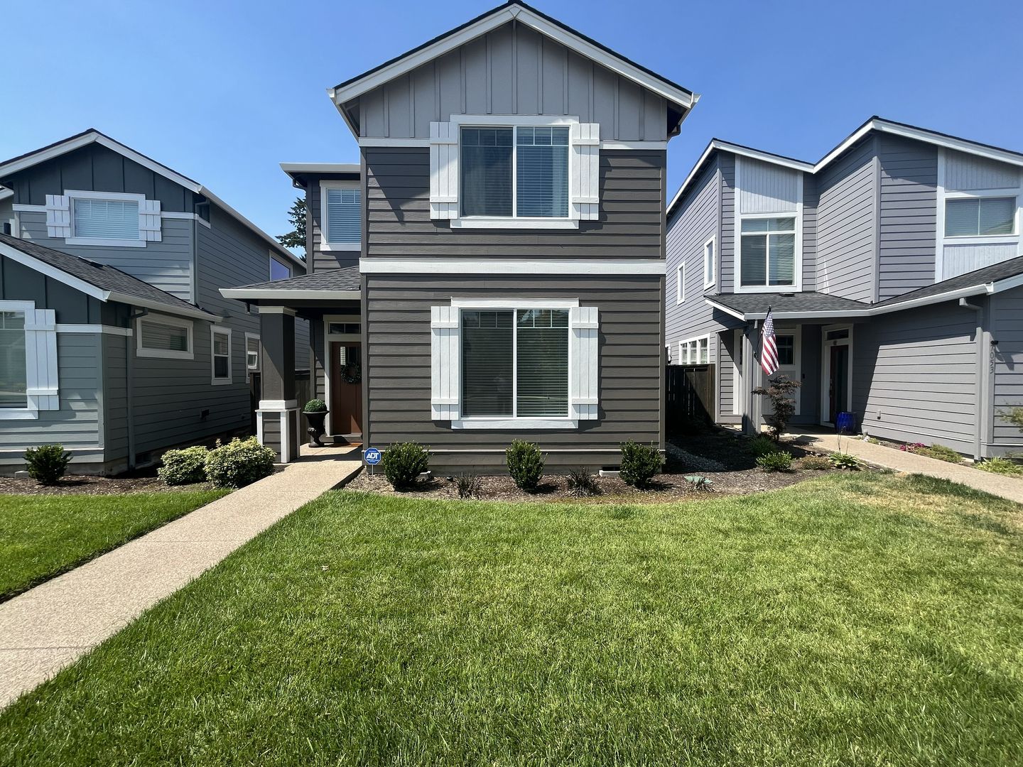 Hillsboro House: 7033 SE Benedict St