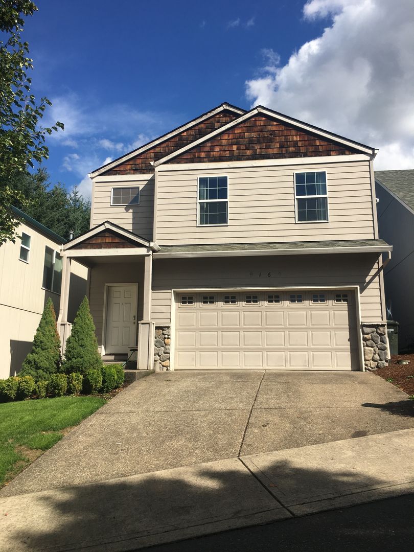 Beaverton House: 9160 SW 158th Terrace