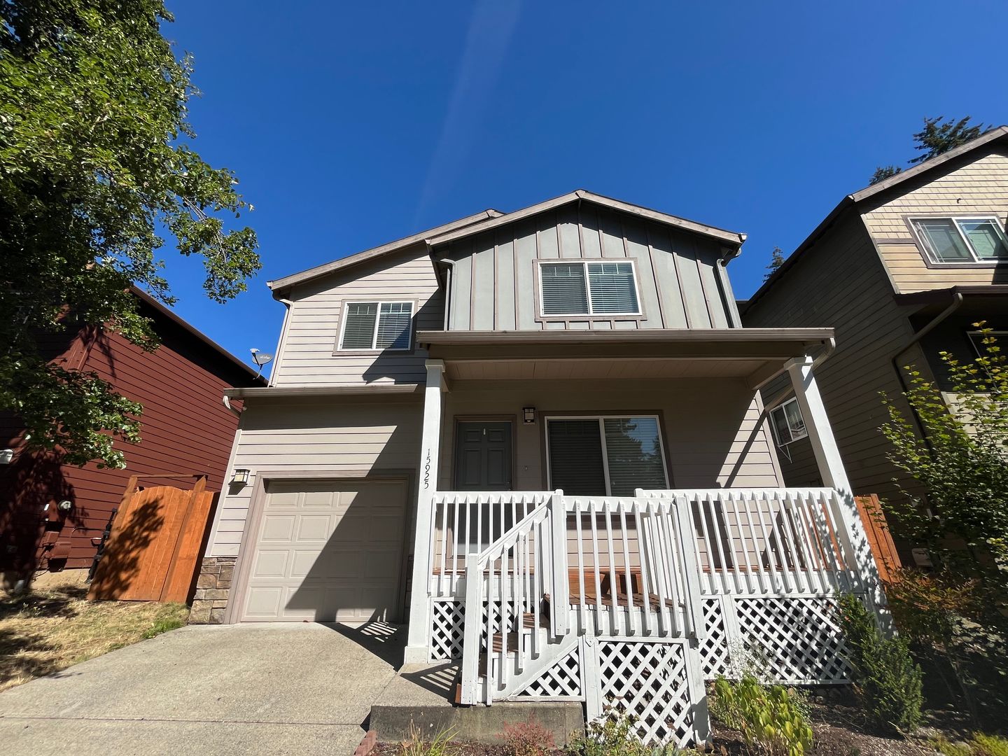 Portland House: 15925 NE Davis Street