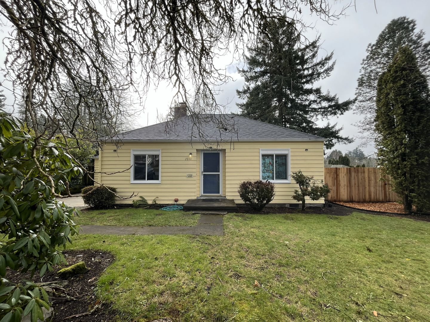 Portland House: 2844 SW Custer St
