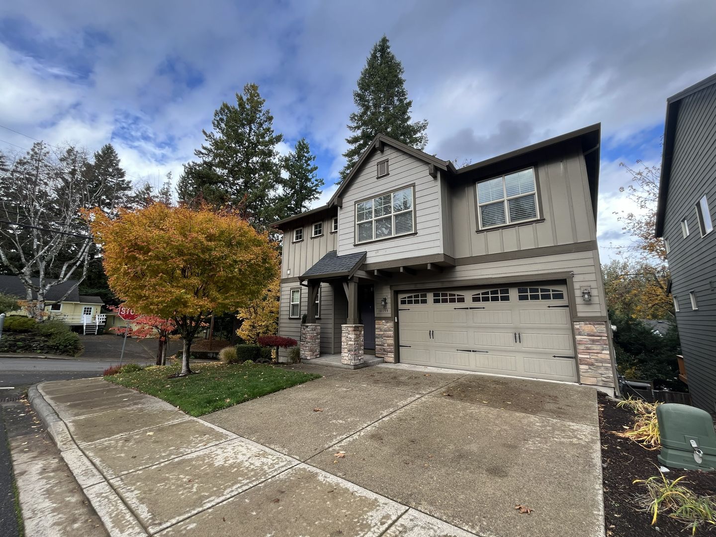 Portland House: 10199 NW Crossing Drive