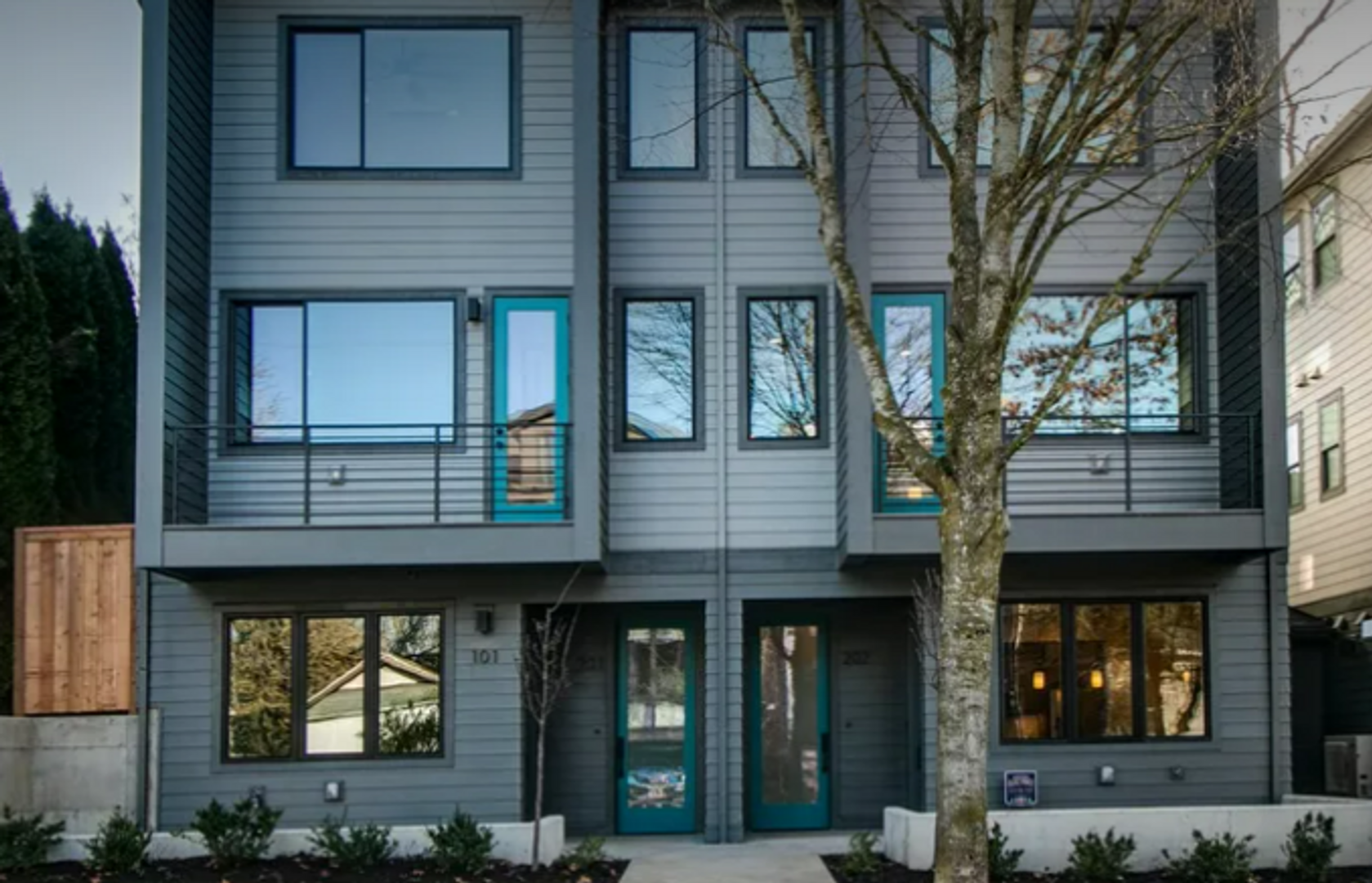 Portland House: 601 SE Spokane St #201