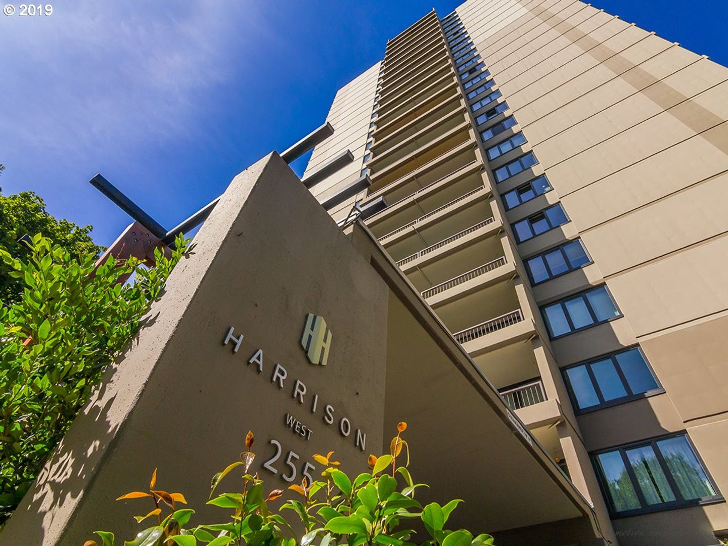 Portland House: 255 SW Harrison Street, 10B