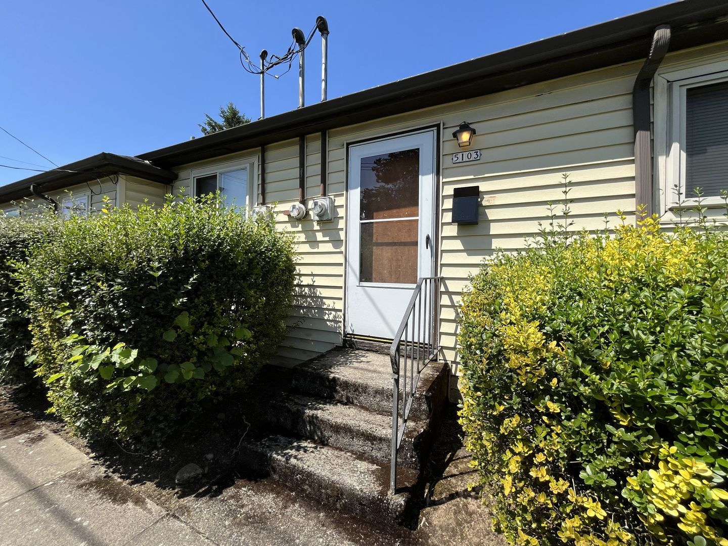 Portland Apartment: 5101-5115 NE 42nd Ave