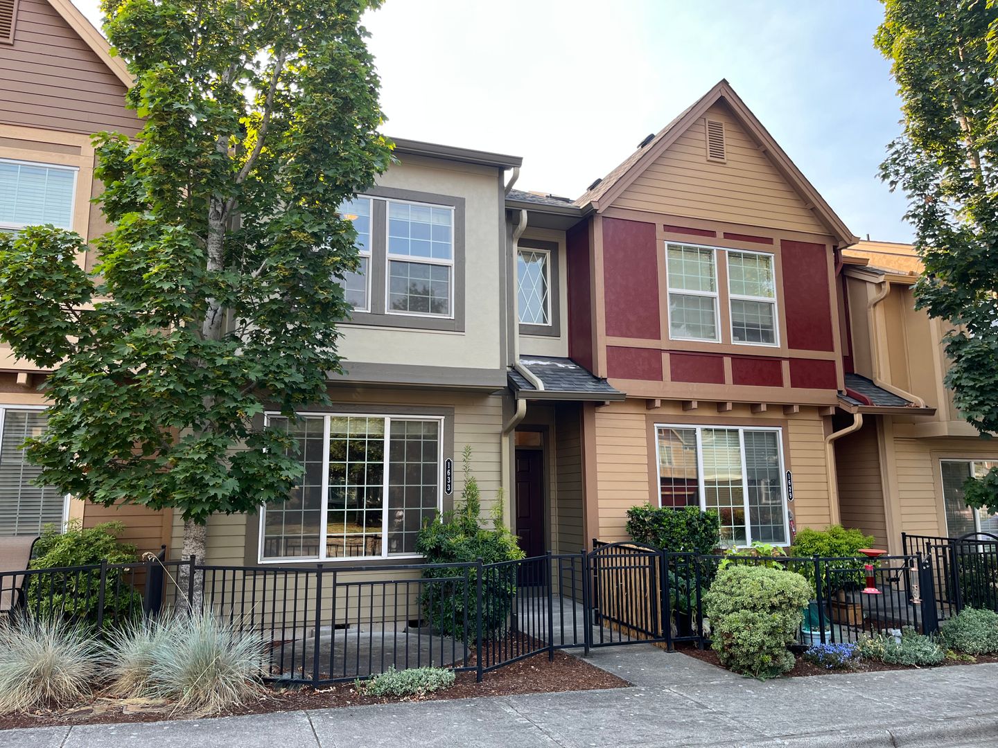 Beaverton House: 1633 SW 171st Terrace