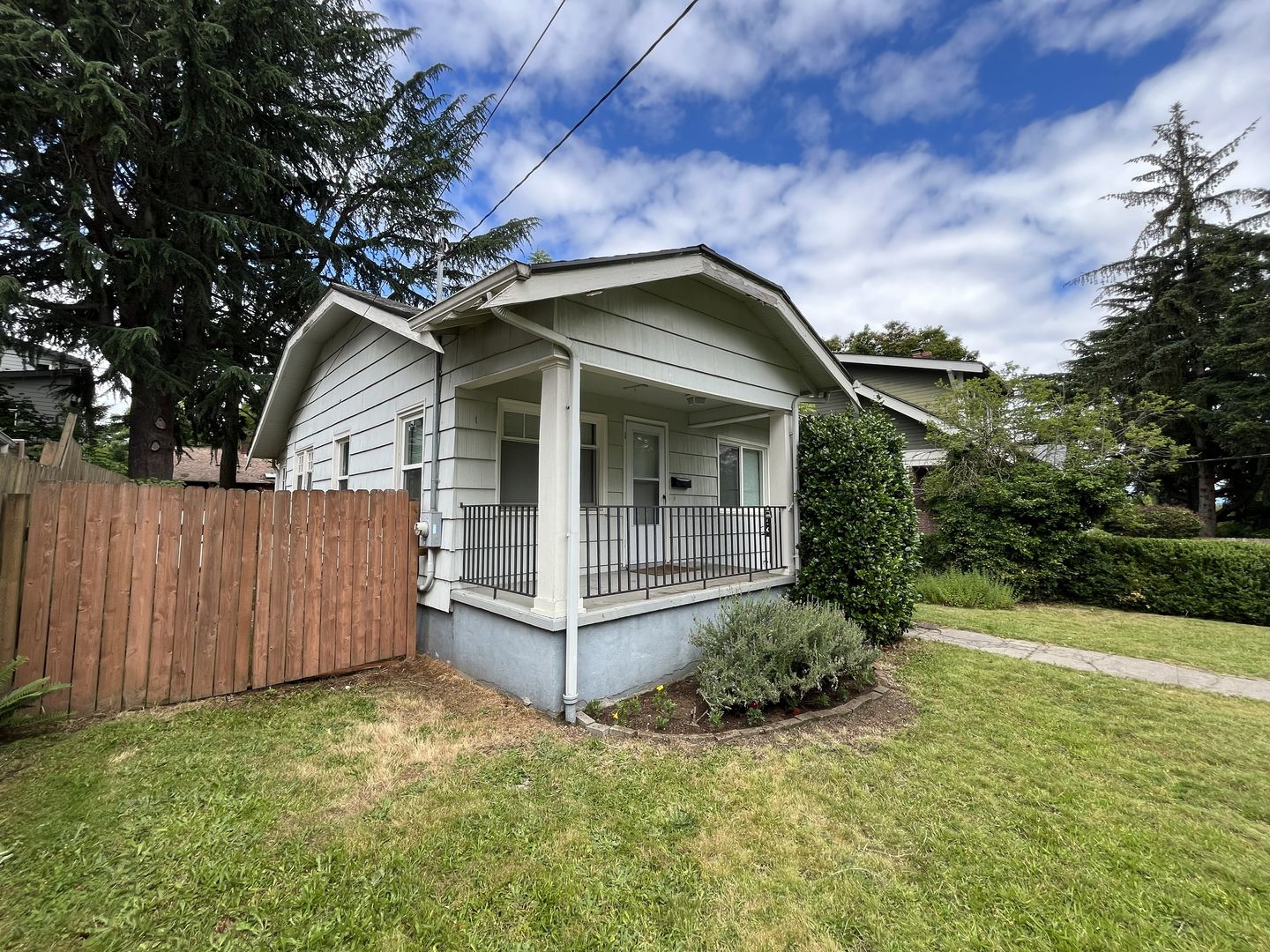 Portland House: 5619 NE 26th Ave