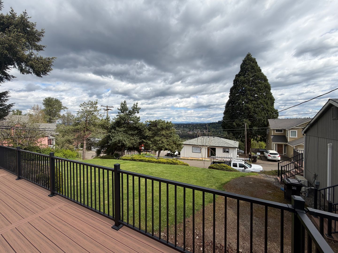 West Linn Apartment: 4642 Riverview Ave