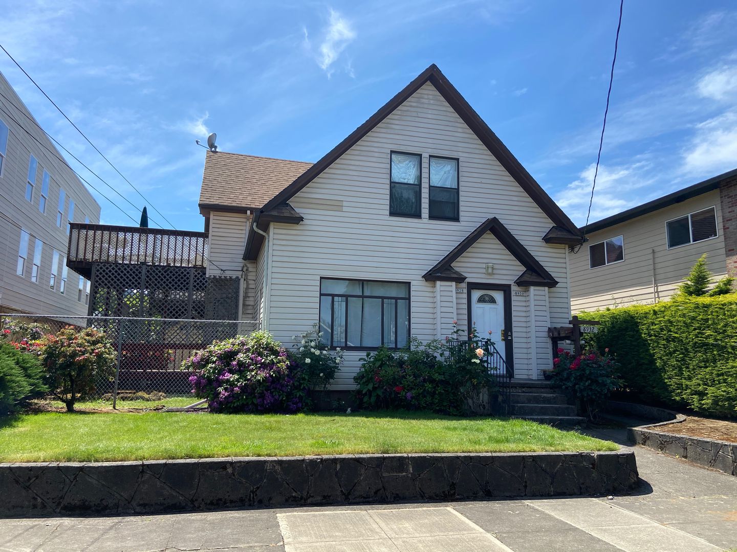 Portland Apartment: 8928-8934 N Kellogg Street