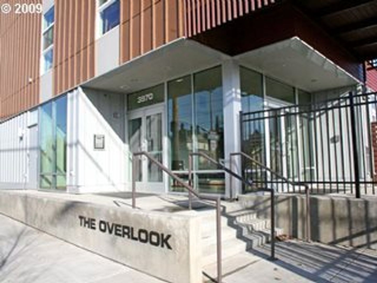 Portland House: 3970 N Interstate Ave #404