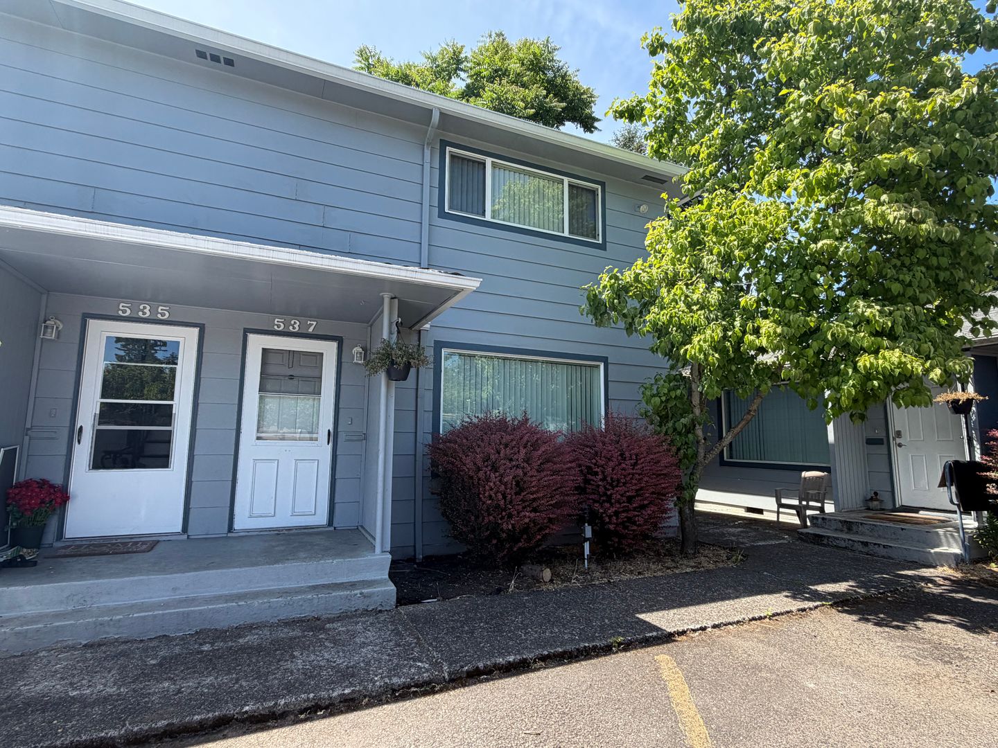 Portland House: 537 NE 113th Ave