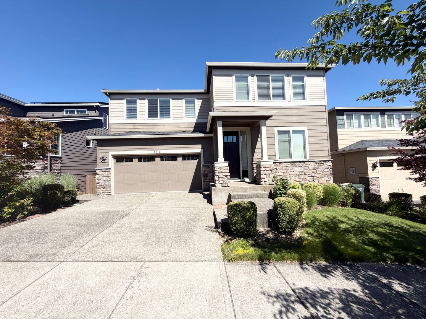 Portland House: 5744 NW 131st Ave