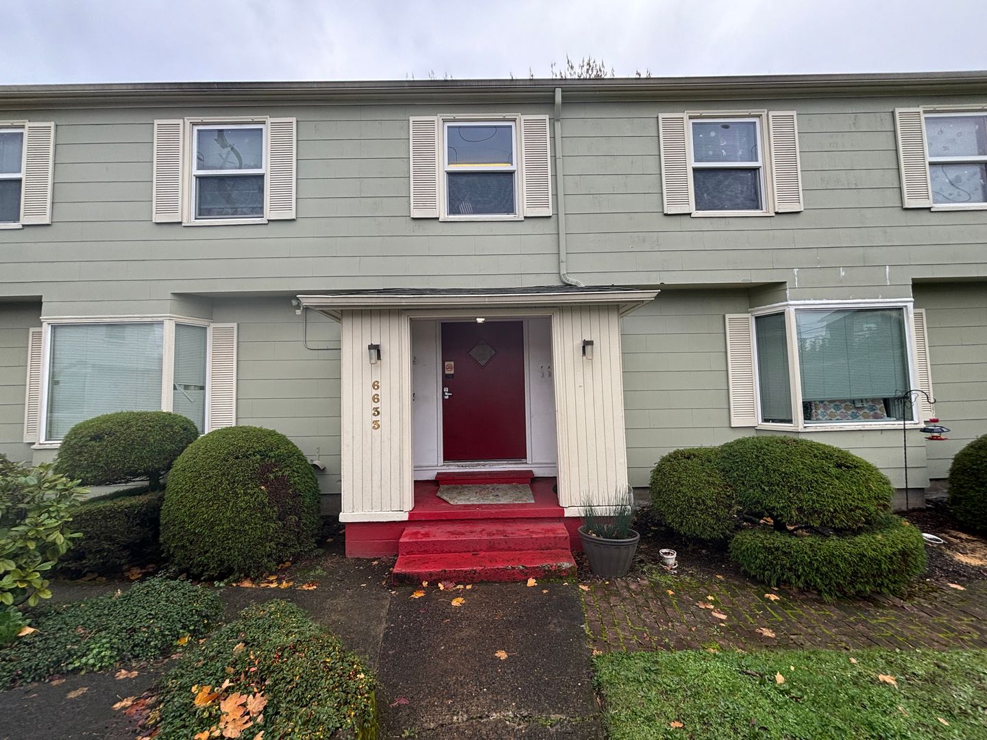 Portland Apartment: 6633 N Vancouver Ave