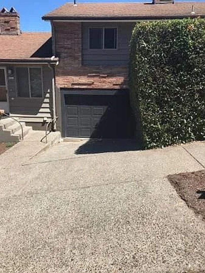 Portland Apartment: 1510 - 1516 NW 28th Ave/2785 NW Quimby Street