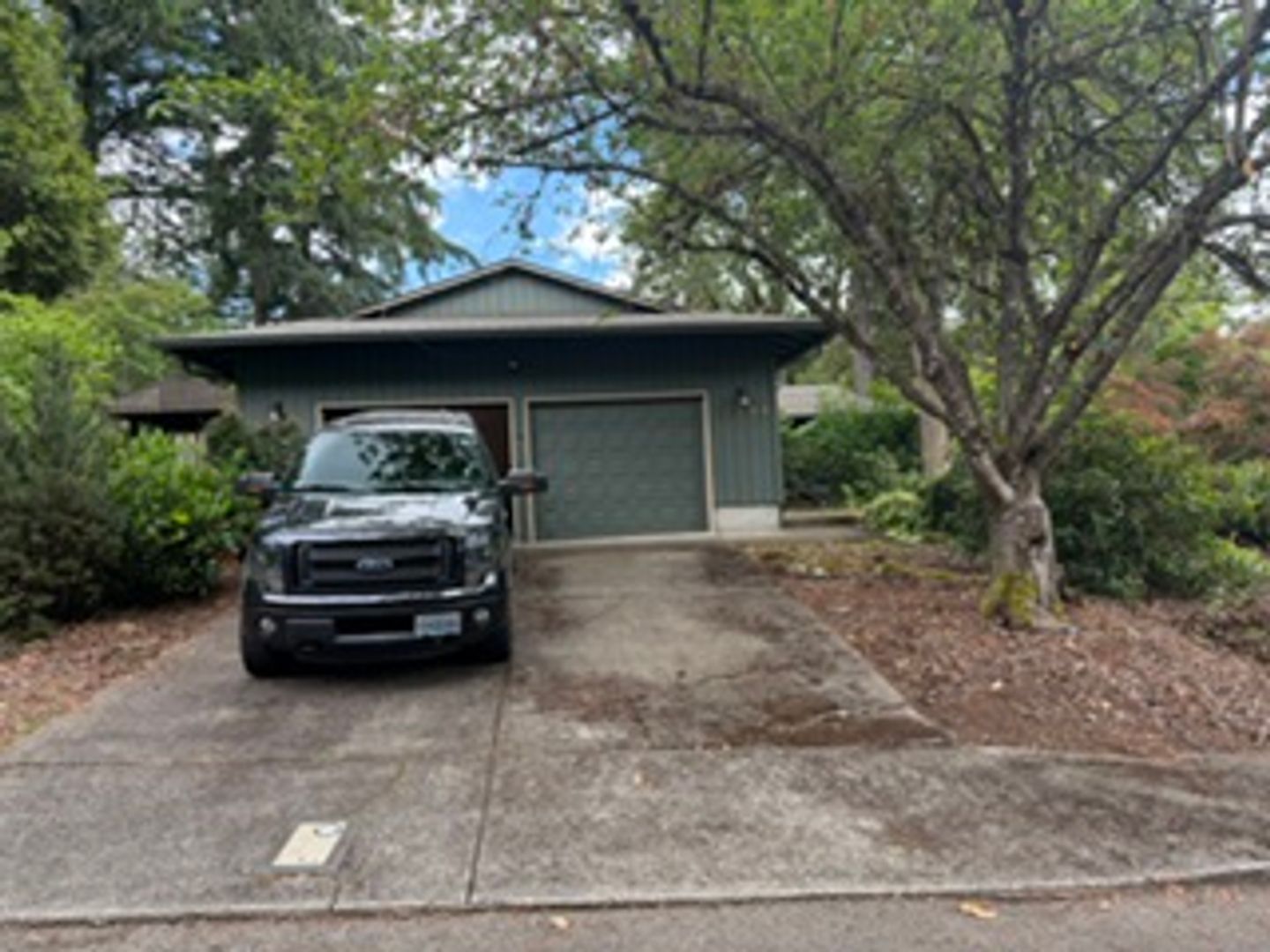 Lake Oswego House: 4400 Chapman Way