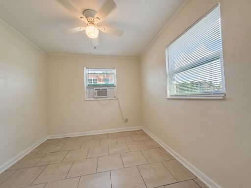 3 Bed 1 Bath Rental at 902 W Jackson St, Unit C, Orlando, FL – photo 1