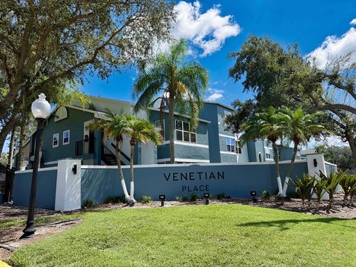$1,100 | Cozy Comfort & Convenience – 1 Bed Condo with In-Unit Washer & Dryer! – photo 1