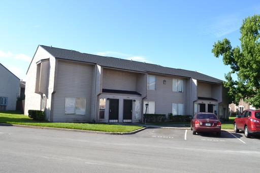 $1,550 - 2 Bedroom / 1.5 Bathroom Condo – photo 1