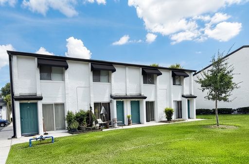 $1,150 |Beautiful 1/1.5 Townhouse in Avalon Community!!! – photo 1