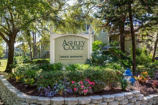 $1850 - 3 Bed 2.5 Bath condo located in Ashley Court – photo 1