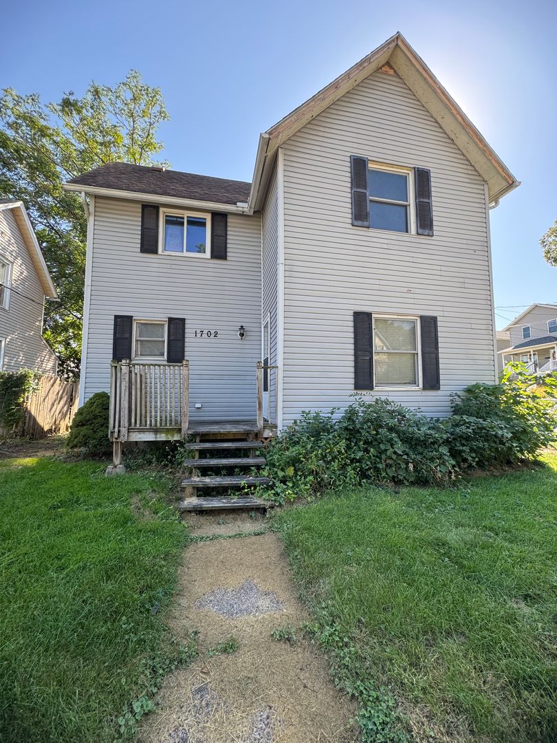 Moline House: 1702 13th Ave